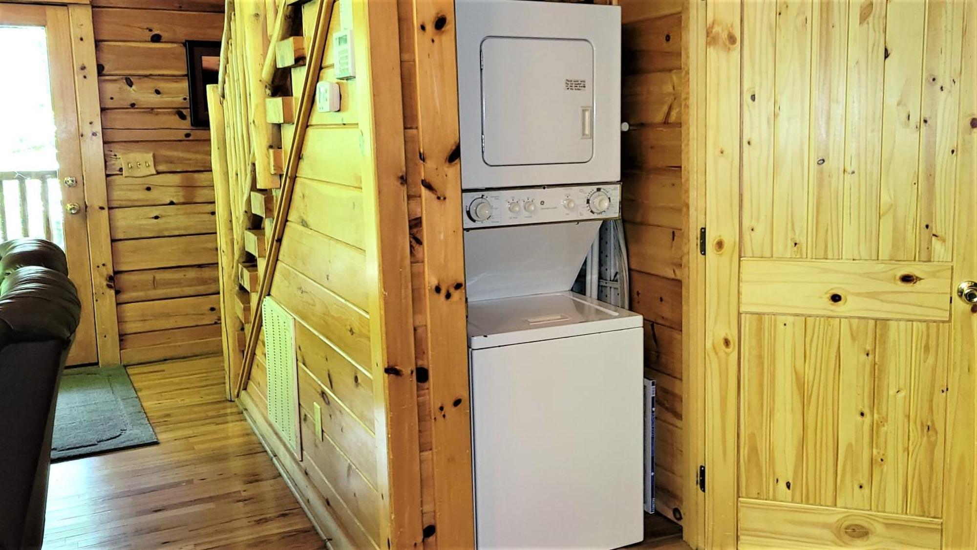 Mountain Joy -Private Treehouse Style Cabin That Sleeps 4-Free Tickets Gatlinburg Exterior photo